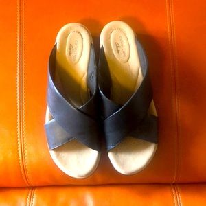 Clark’s comfort shoes for summer! Size 9.